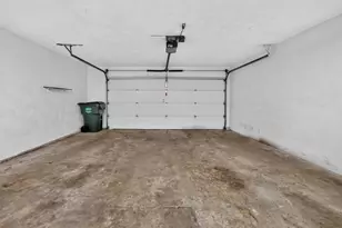 641 Amphitheater Dr, Rockford, IL 61107 - Photo 26