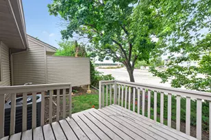 641 Amphitheater Dr, Rockford, IL 61107 - Photo 30