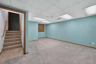 641 Amphitheater Dr, Rockford, IL 61107 - Photo 20