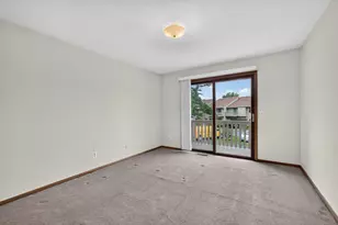 641 Amphitheater Dr, Rockford, IL 61107 - Photo 12