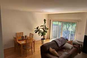 152 Finstad Dr, Libertyville, IL 60048 - Photo 6