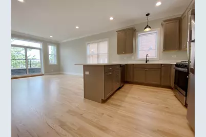 5667 W Higgins Avenue #1E, Chicago, IL 60630 - Photo 6