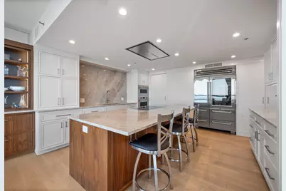 180 E Pearson Street #6907, Chicago, IL 60611 - Photo 12