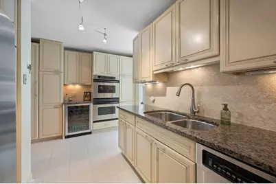 200 E Delaware Place #7D, Chicago, IL 60611 - Photo 12
