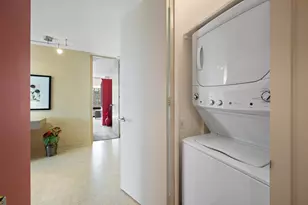 200 E Delaware Pl, Chicago, IL 60611 - Photo 28
