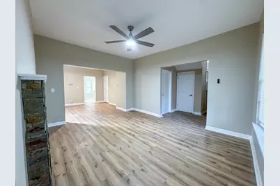 11134 S Normal Avenue, Chicago, IL 60628 - Photo 4