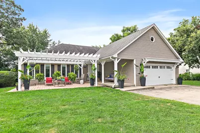40W719 Longshadow Lane, Saint Charles, IL 60175 - Photo 2