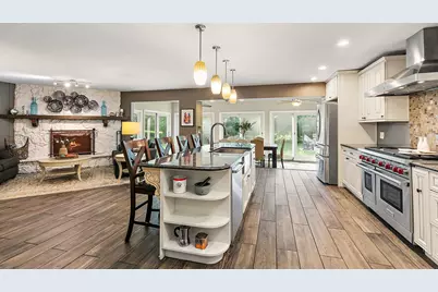 40W719 Longshadow Lane, Saint Charles, IL 60175 - Photo 10