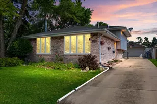 5532 129th St, Crestwood, IL 60418 - Photo 2