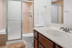 405 S Creekside Dr, Palatine, IL 60074 - Photo 8