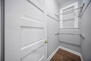 2515 S Kedzie Ave, Chicago, IL 60623 - Photo 12