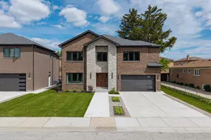 8348 W Farragut Ave, Norridge, IL 60706 - Photo 1