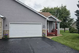 335B Warren St, Somonauk, IL 60552 - Photo 1
