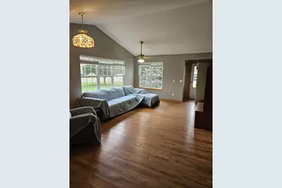 335 B Warren Street #B, Somonauk, IL 60552 - Photo 2
