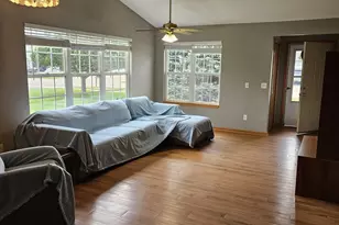 335B Warren St, Somonauk, IL 60552 - Photo 2