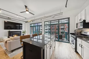910 W Madison St, Chicago, IL 60607 - Photo 6