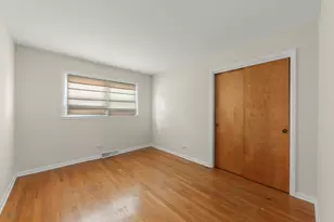 5004 W 107th St, Oak Lawn, IL 60453 - Photo 24
