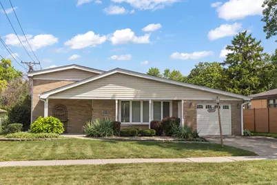 5004 W 107th Street, Oak Lawn, IL 60453 - Photo 2