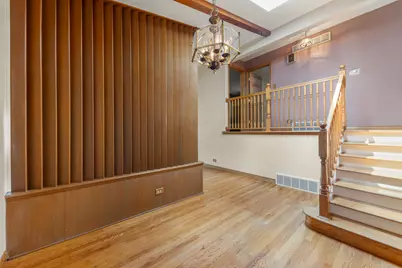5004 W 107th Street, Oak Lawn, IL 60453 - Photo 8