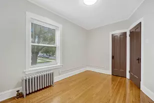 4742 W Roscoe St, Chicago, IL 60641 - Photo 14
