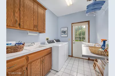 6905 Irish Court, Darien, IL 60561 - Photo 18