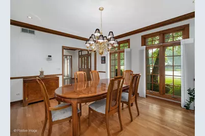 6905 Irish Court, Darien, IL 60561 - Photo 10