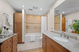 23W212 Blackcherry Ln, Glen Ellyn, IL 60137 - Photo 30