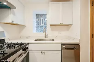 1363 W Sunnyside Ave, Chicago, IL 60640 - Photo 8