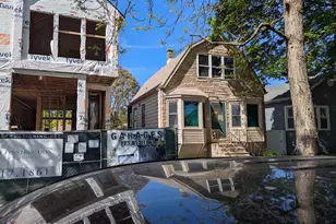 5018 W Winnemac Ave, Chicago, IL 60630 - Photo 2