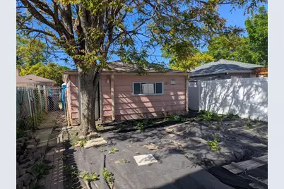 5018 W Winnemac Avenue, Chicago, IL 60630 - Photo 4