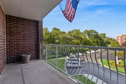 7011 W Touhy Avenue #310, Niles, IL 60714 - Photo 22