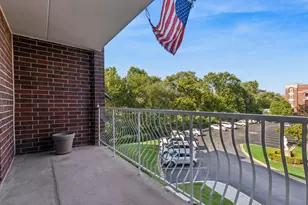 7011 W Touhy Ave, Niles, IL 60714 - Photo 22