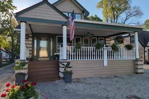 417 N Hough St, Barrington, IL 60010 - Photo 6