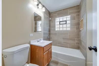 32 N Main Street #1N, Glen Ellyn, IL 60137 - Photo 10