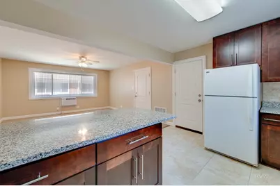 32 N Main Street #1S, Glen Ellyn, IL 60137 - Photo 8