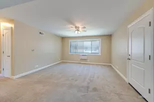 32 N Main St, Glen Ellyn, IL 60137 - Photo 10