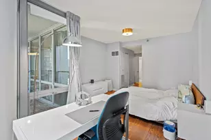 160 E Illinois St, Chicago, IL 60610 - Photo 10