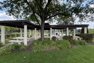 1101 S Hunt Club Dr, Mount Prospect, IL 60056 - Photo 16
