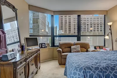 400 E Ohio Street #801, Chicago, IL 60611 - Photo 16