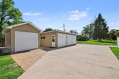 18010 Burnham Avenue, Lansing, IL 60438 - Photo 22