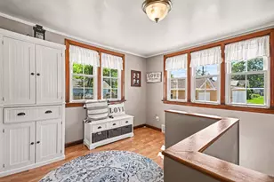 18010 Burnham Ave, Lansing, IL 60438 - Photo 8