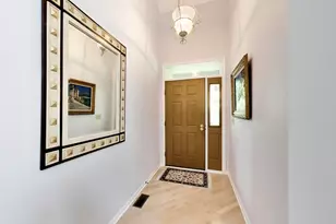 2107 Norwich Ct, Glenview, IL 60026 - Photo 4