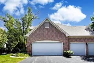 2107 Norwich Ct, Glenview, IL 60026 - Photo 1