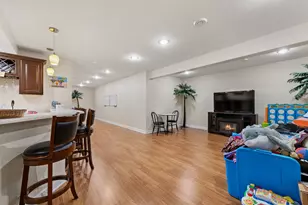 1790 Queensport Dr, Crystal Lake, IL 60014 - Photo 24