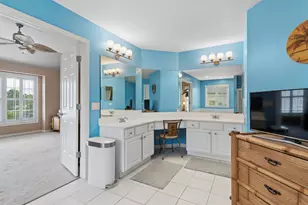 1790 Queensport Dr, Crystal Lake, IL 60014 - Photo 16