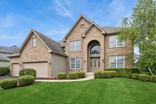 1790 Queensport Dr, Crystal Lake, IL 60014 - Photo 1