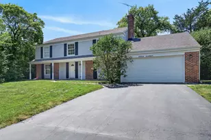 316 Fox Run Dr, Northbrook, IL 60062 - Photo 1