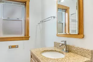 2536 N Lavergne Ave, Chicago, IL 60639 - Photo 10