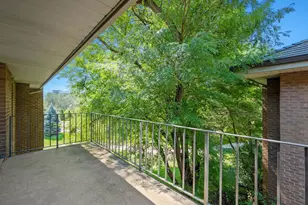 1 Oak Brook Club Dr, Oak Brook, IL 60523 - Photo 8