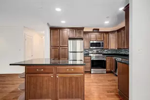 1 Oak Brook Club Dr, Oak Brook, IL 60523 - Photo 14